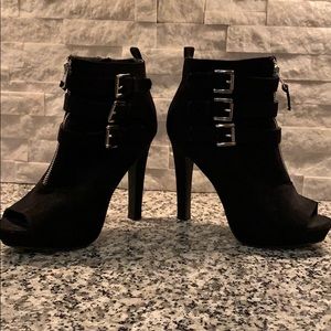 Open toed heel boots